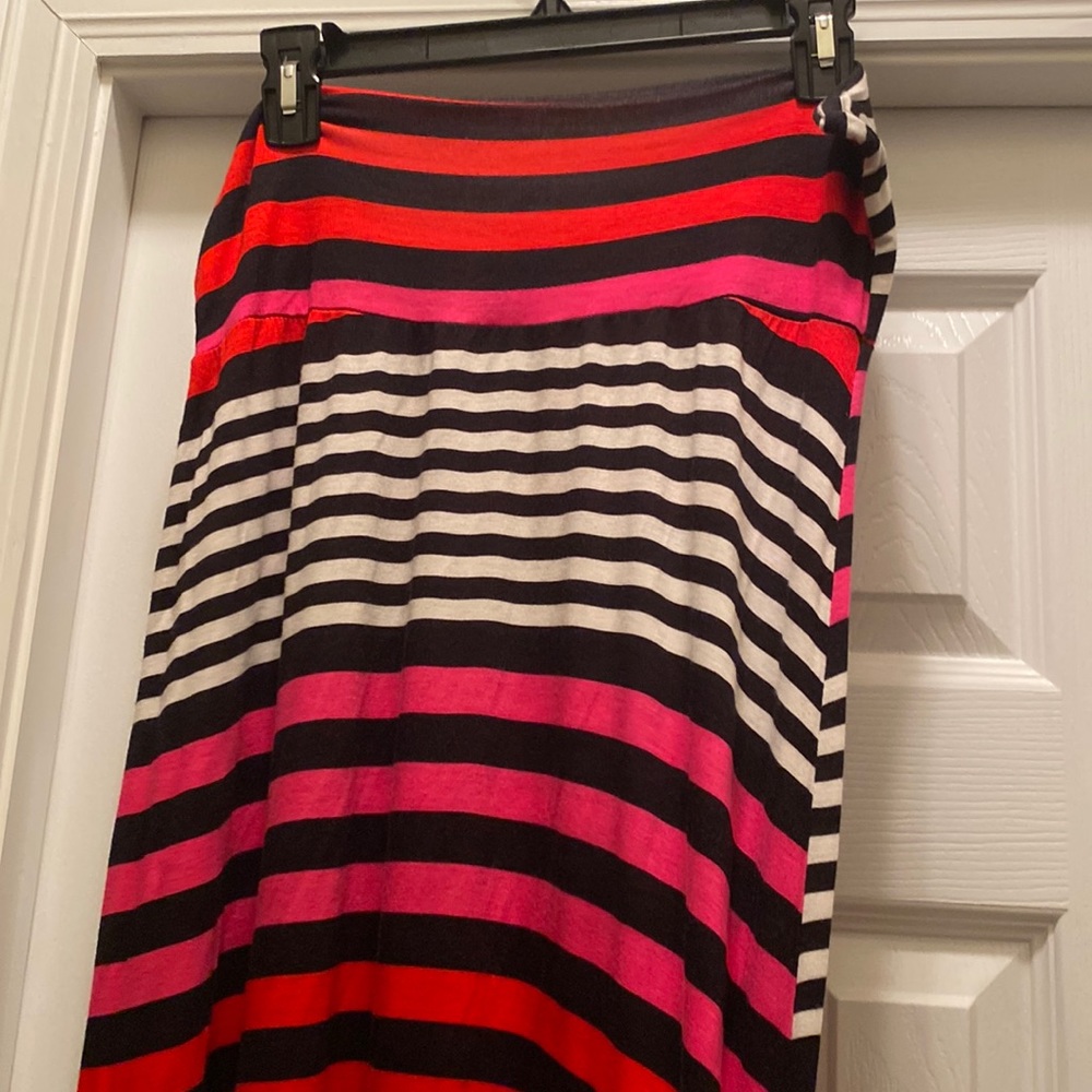 Pink red white and black cotton skirt